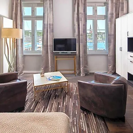 Hafen Hotel 4*